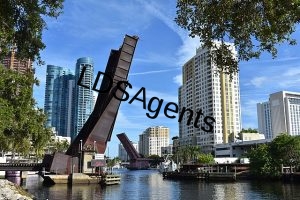 640px-New_River_(Fort_Lauderdale,_Florida)