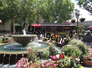 Broadway_Plaza_Shopping_Center_-_Walnut_Creek,_California